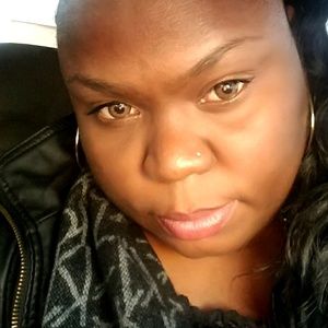 Meet your Posher, Cholana